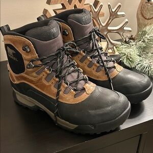 Sorel Conquest Mid US 11.5 Waterproof Breathable Winter Mens Boots LM5229-286